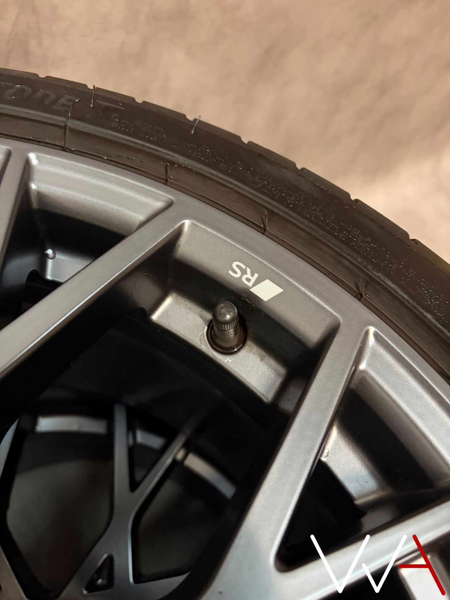 19'' Audi RS3 Performance 8Y velgen Bridgestone Origineel, Autos : Pièces & Accessoires, Pneus & Jantes, Pneus et Jantes, Véhicule de tourisme
