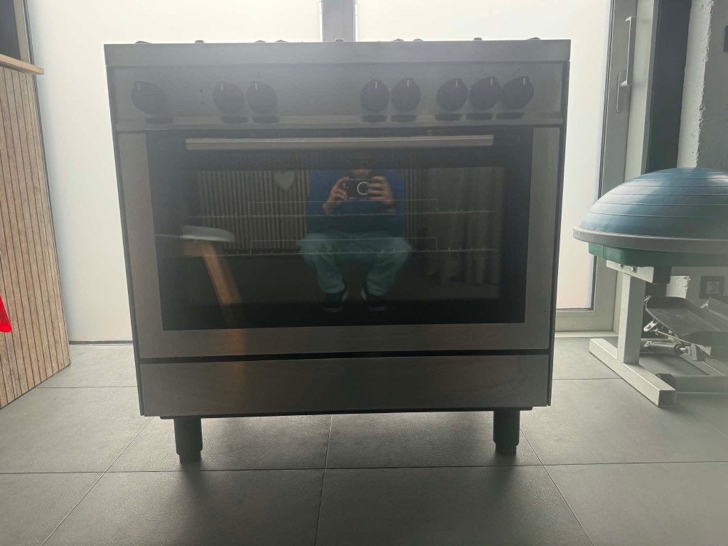 Cuisinière à gaz et four électrique, Gaz, Enlèvement, Utilisé, À Poser