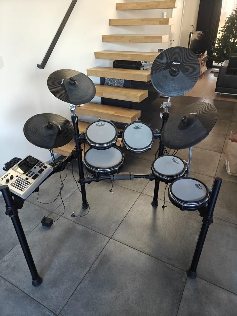 Alesis DM10 elektronische drums, Musique & Instruments, Batteries & Percussions, Enlèvement, Utilisé, Roland, Électronique