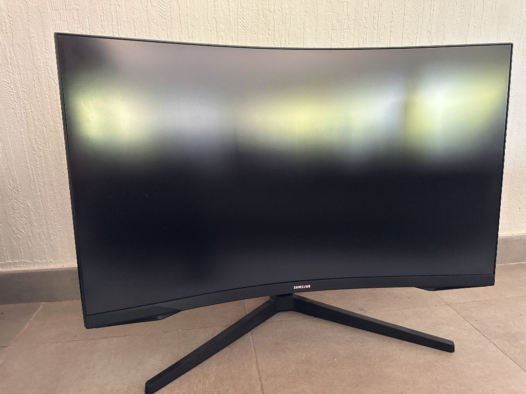 SAMSUNG ODYSSEY G5 32'', Gaming, 1 à 2 ms, VA, Comme neuf