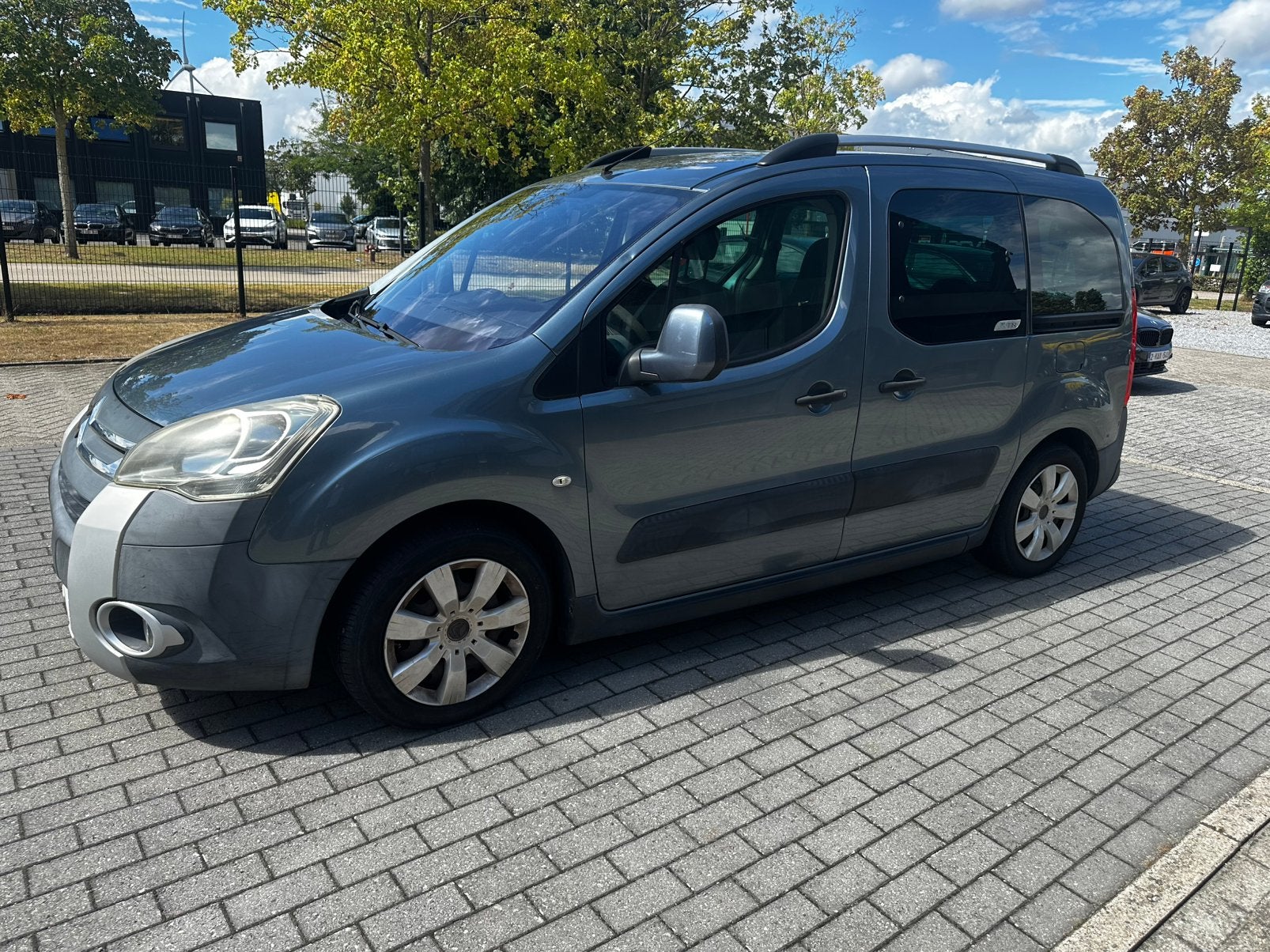 Citroen berlingo XTR 2010, Autos, Achat, Capteur de lumière, Entreprise, 149 g/km