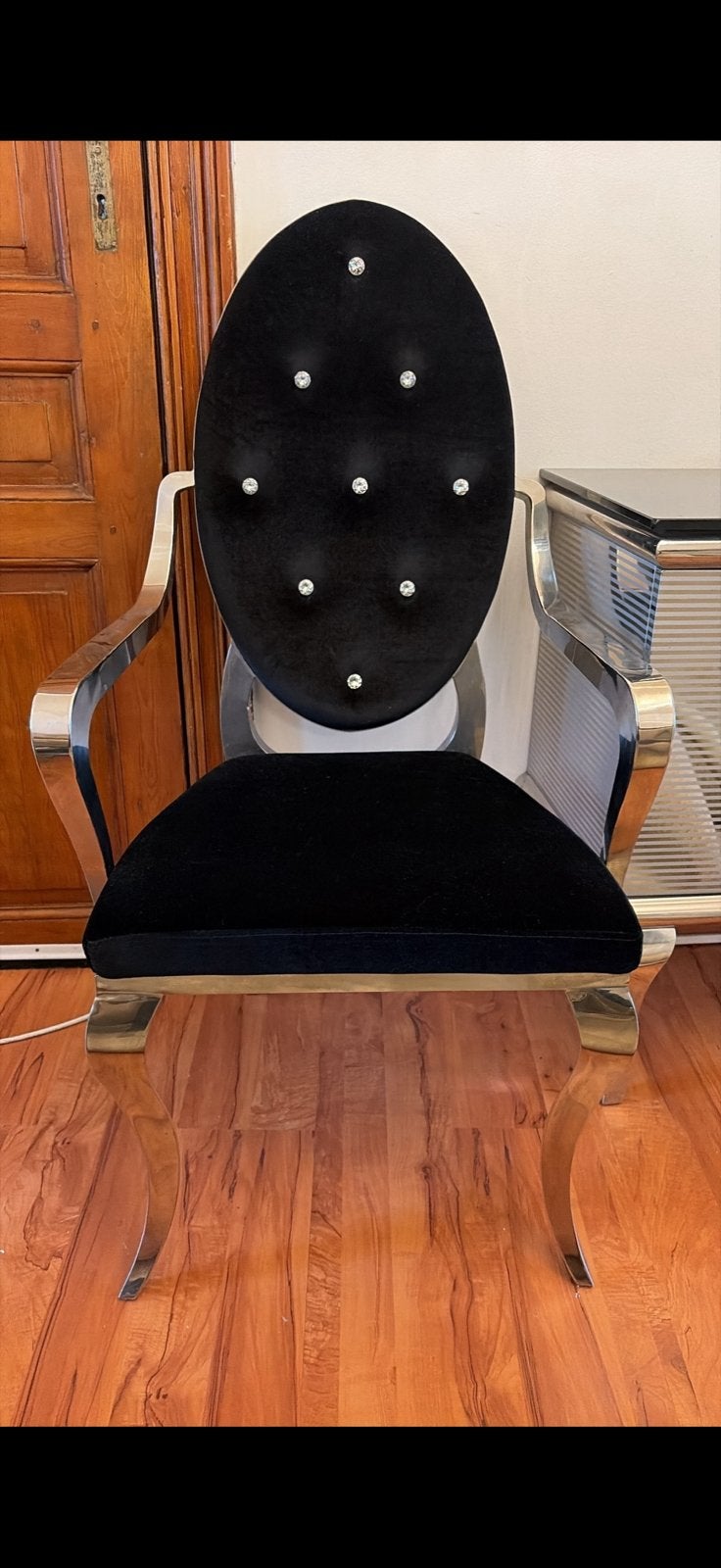 2 chaises avec un dressoir, Antiek en Kunst, Antiek | Meubels | Stoelen en Sofa's, Ophalen