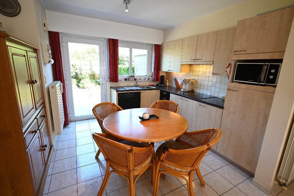 Keukentafel met vier stoelen (∅ 110 cm)., Ophalen, Gebruikt, Rond, Vier personen