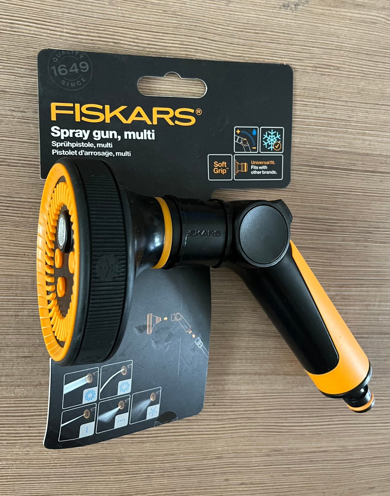 Fiskars 5in1 handsproeier, Tuin en Terras, Ophalen of Verzenden, Zo goed als nieuw, Handsproeier