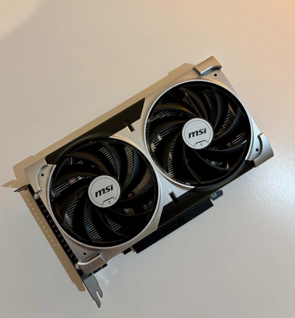 GeForce RTX 5060, Informatique & Logiciels, Comme neuf, Autres types, PCI-Express 5, Nvidia