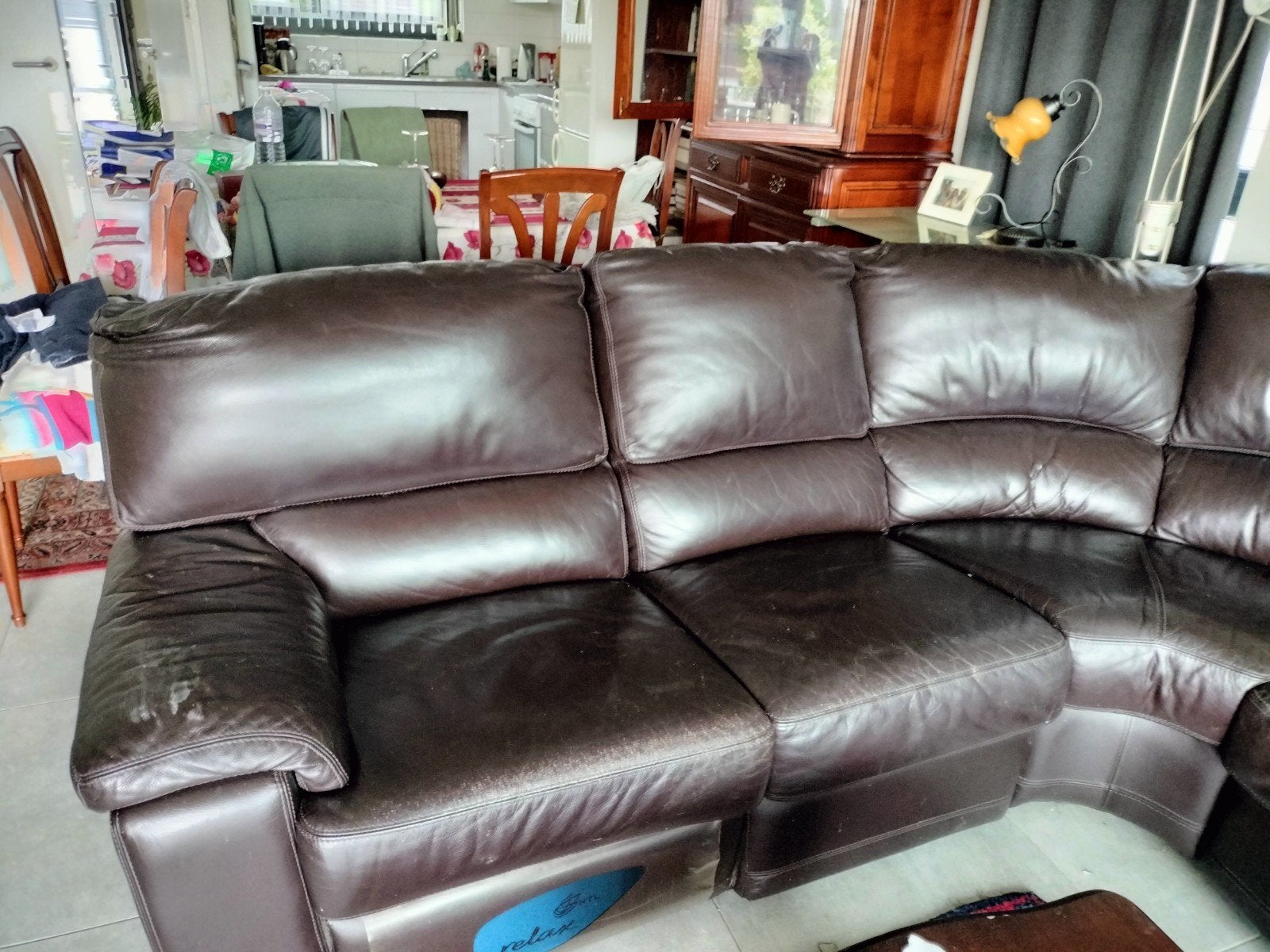 GRATIS gebruikte leren zetel met relax deel, Huis en Inrichting, Ophalen, Gebruikt, Leer