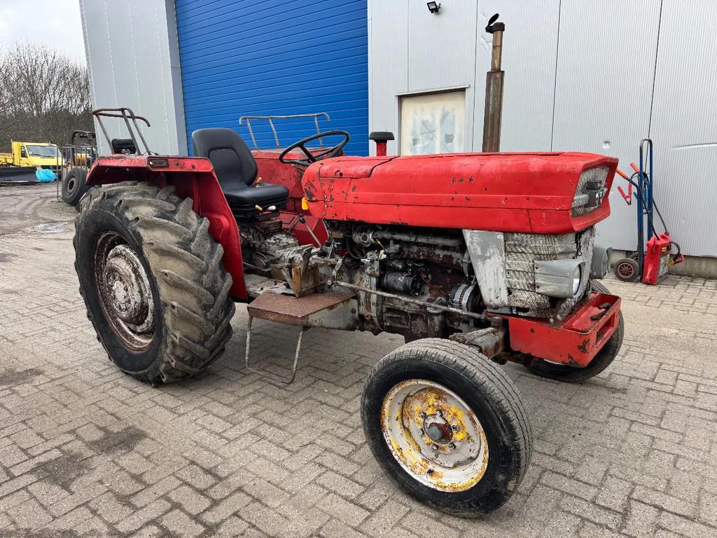 Massey Ferguson 1458 (bj 1968), Zakelijke goederen, Landbouw | Tractoren, Gebruikt, Massey Ferguson, 2500 tot 5000