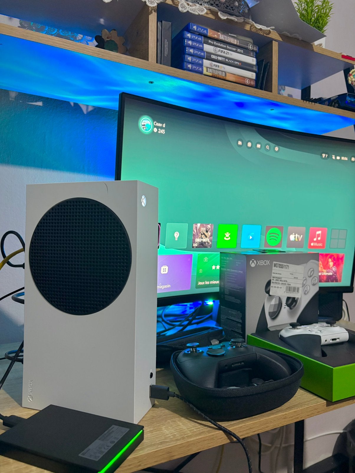 Xbox Series S + 3 manettes + 2 To ou echange avec PS5, Consoles de jeu & Jeux vidéo, Enlèvement, Comme neuf, Xbox Series S