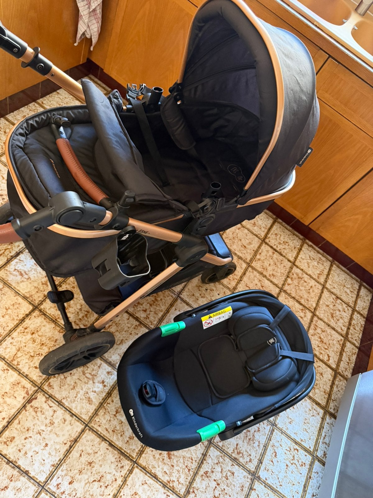 TE KOOP — Kinderkraft ESME 3-in-1 kinderwagen, Kinderen en Baby's, Ophalen of Verzenden, Zo goed als nieuw, Kinderwagen
