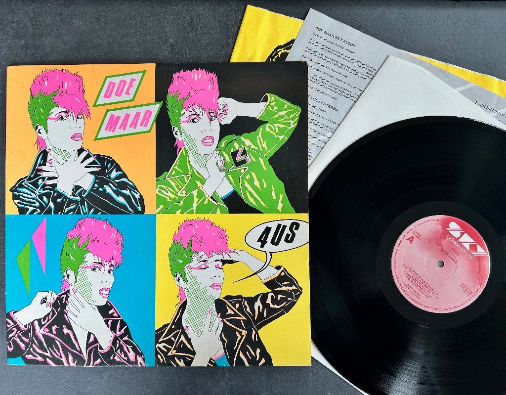 DOE MAAR - 4US ( LP; NMINT/VG+ ), CD & DVD, Vinyles | Néerlandophone, Enlèvement ou Envoi, Avec pochette intérieure, Pop, LP