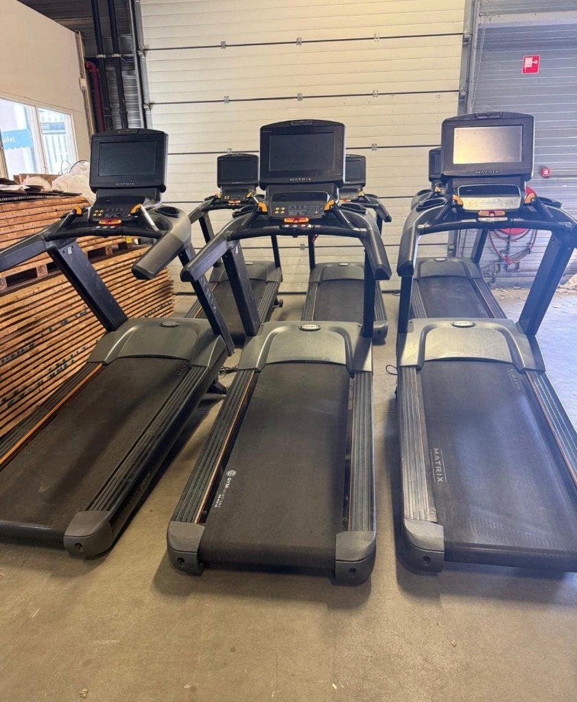Matrix T7Xe Treadmill – Professionele Loopband, Ophalen, Overige materialen, Benen, Gebruikt