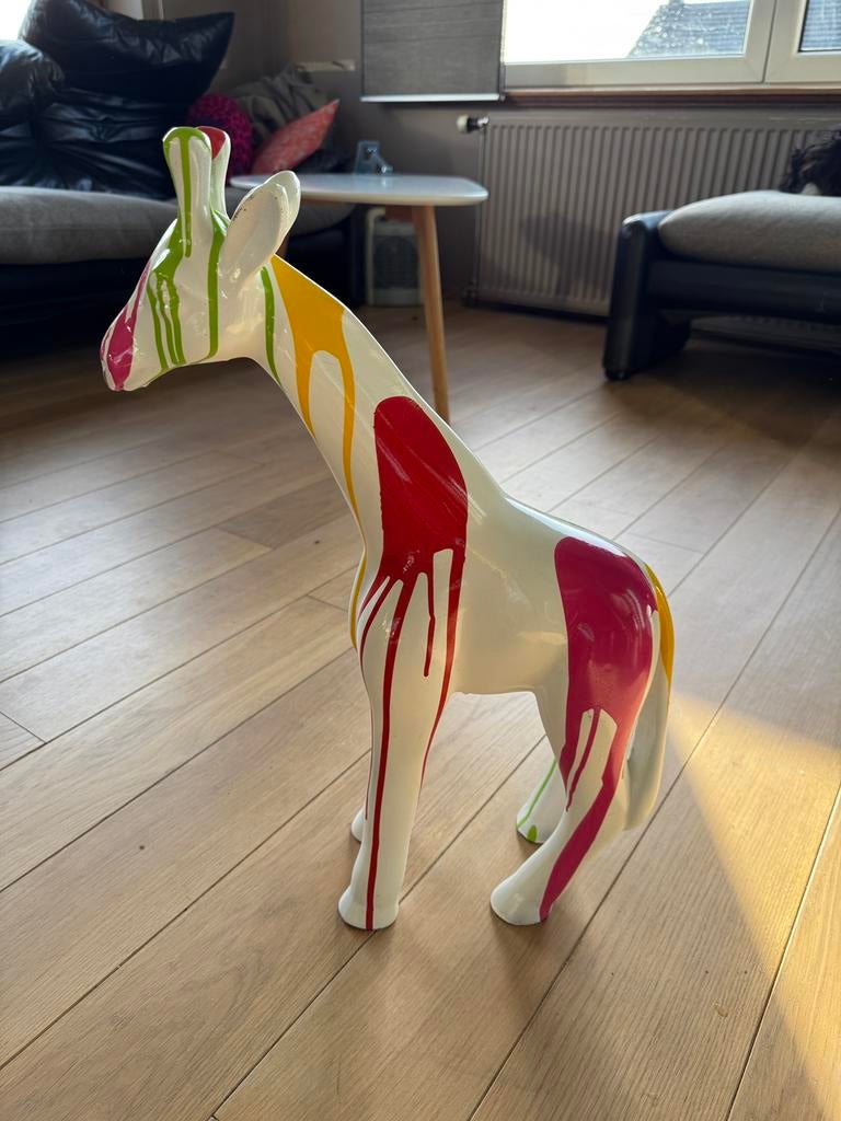 Girafe deco, Enlèvement