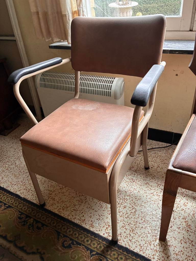 Wc stoel, Enlèvement