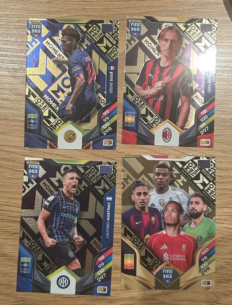 Panini Fifa 365 Adrenalyn 2026 4 cartes Momentum, Enlèvement ou Envoi, Neuf, Plusieurs images