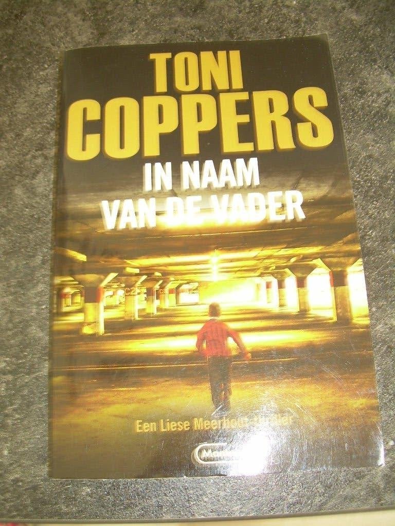 Boek - in naam van de vader, Boeken, Ophalen, Gelezen, Toni Coppers