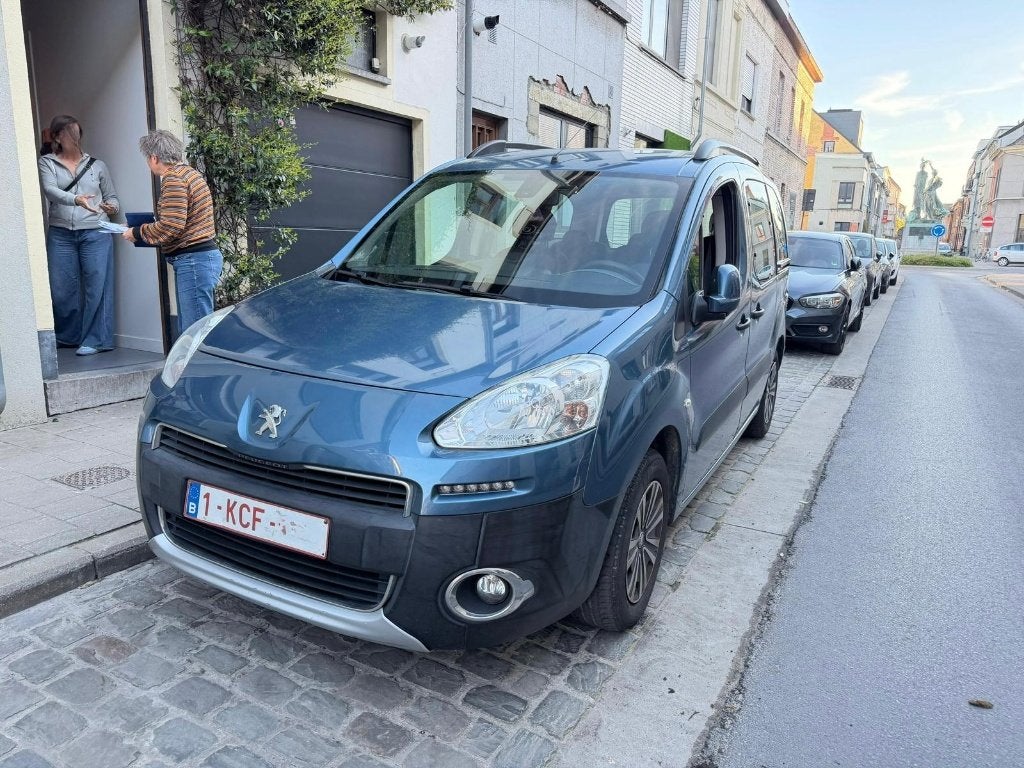 Gezinswagen Peugeot Partner Tepee Benzine met Airco, Auto's, Elektrische ramen, Blauw, Particulier, Partner