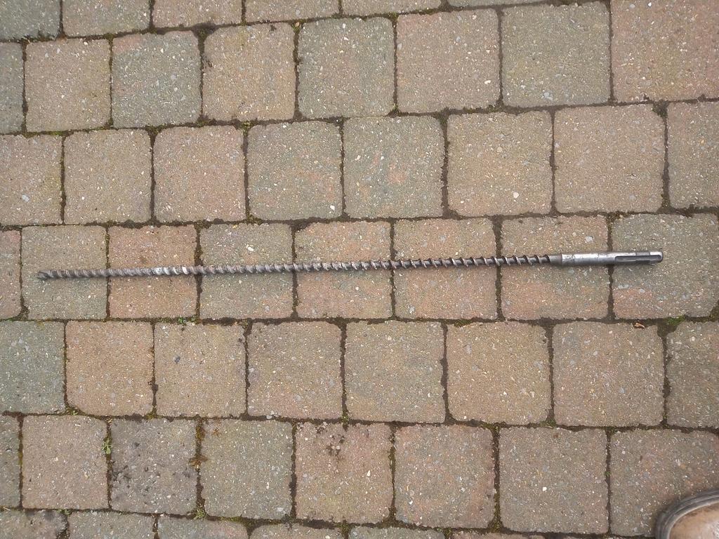 Mèche Hilti 16mm de diamètre sur 80 cm de longueur de travai, Bricolage & Construction