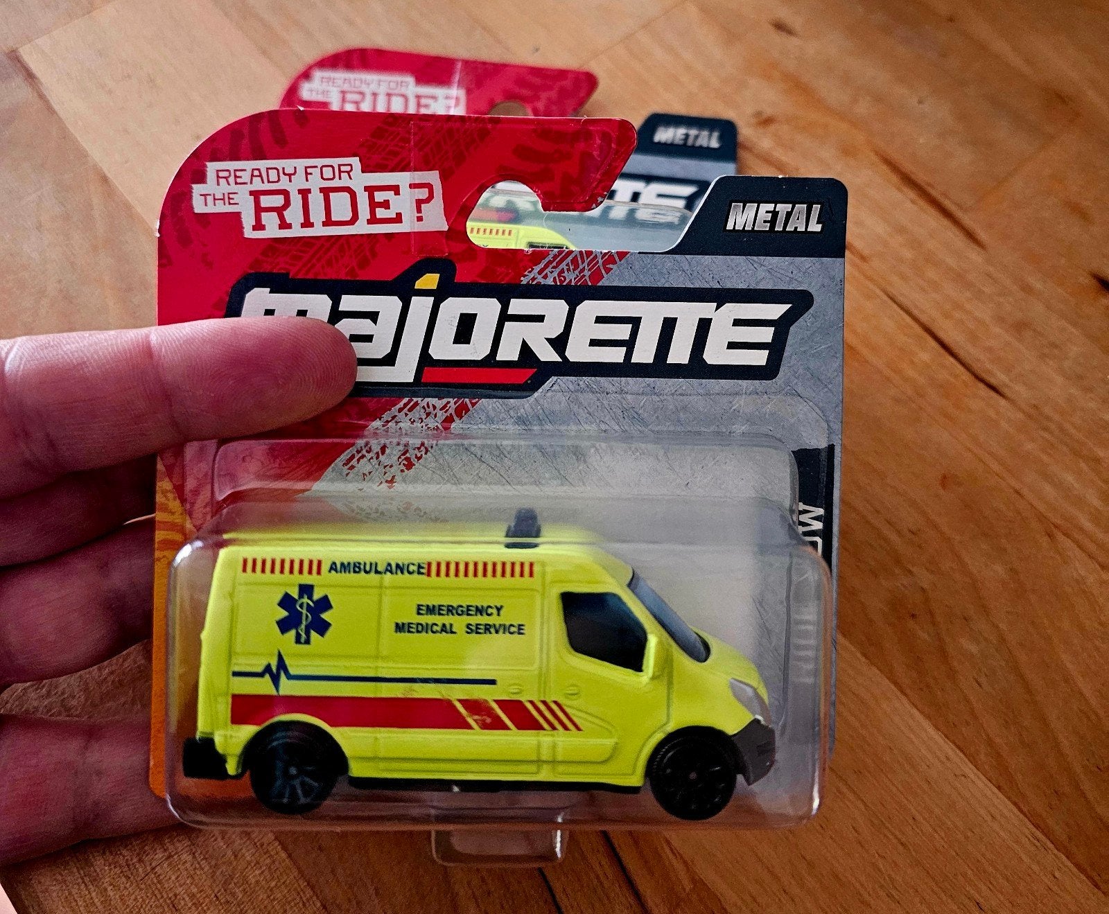 Ambulance, Enlèvement ou Envoi, Neuf