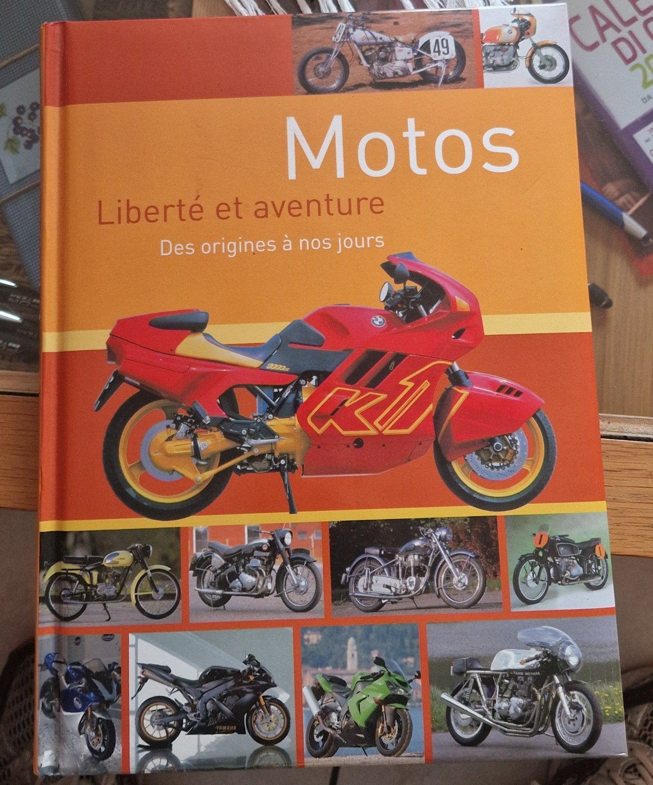 MOTOS-boekrecensie, Ophalen, Nieuw