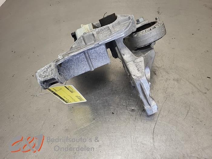 Support moteur d'un Opel Vivaro, -, Opel, 3 mois de garantie, Utilisé