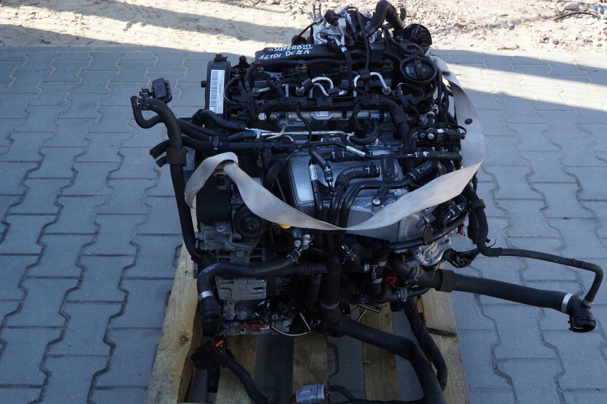 Moteur DCZA Complet SKODA PASSAT SUPERB VW, Autos : Pièces & Accessoires, Envoi, Utilisé, Daihatsu