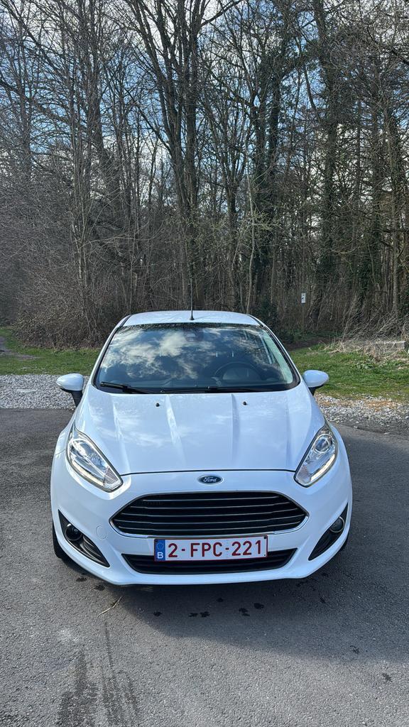 Ford fiesta Titanium !, Autos, Ford, Cuir, Euro 5, Boîte manuelle, Entretenue par le concessionnaire