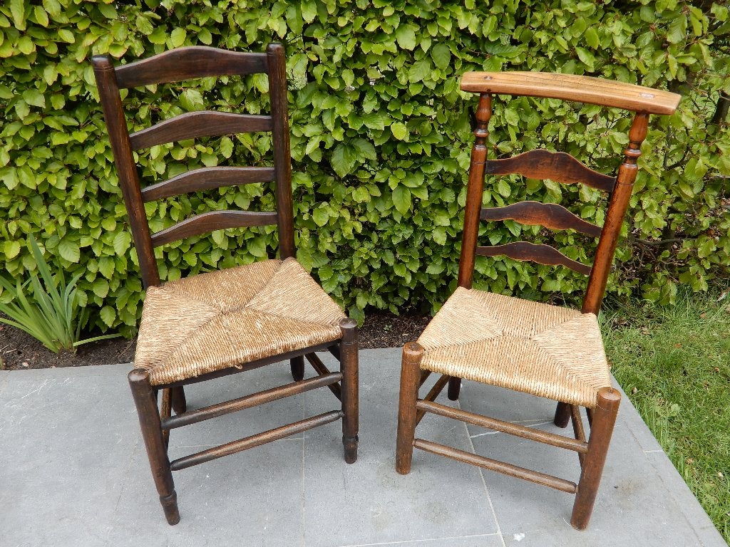 Chaises d'église en hêtre et orme, Enlèvement