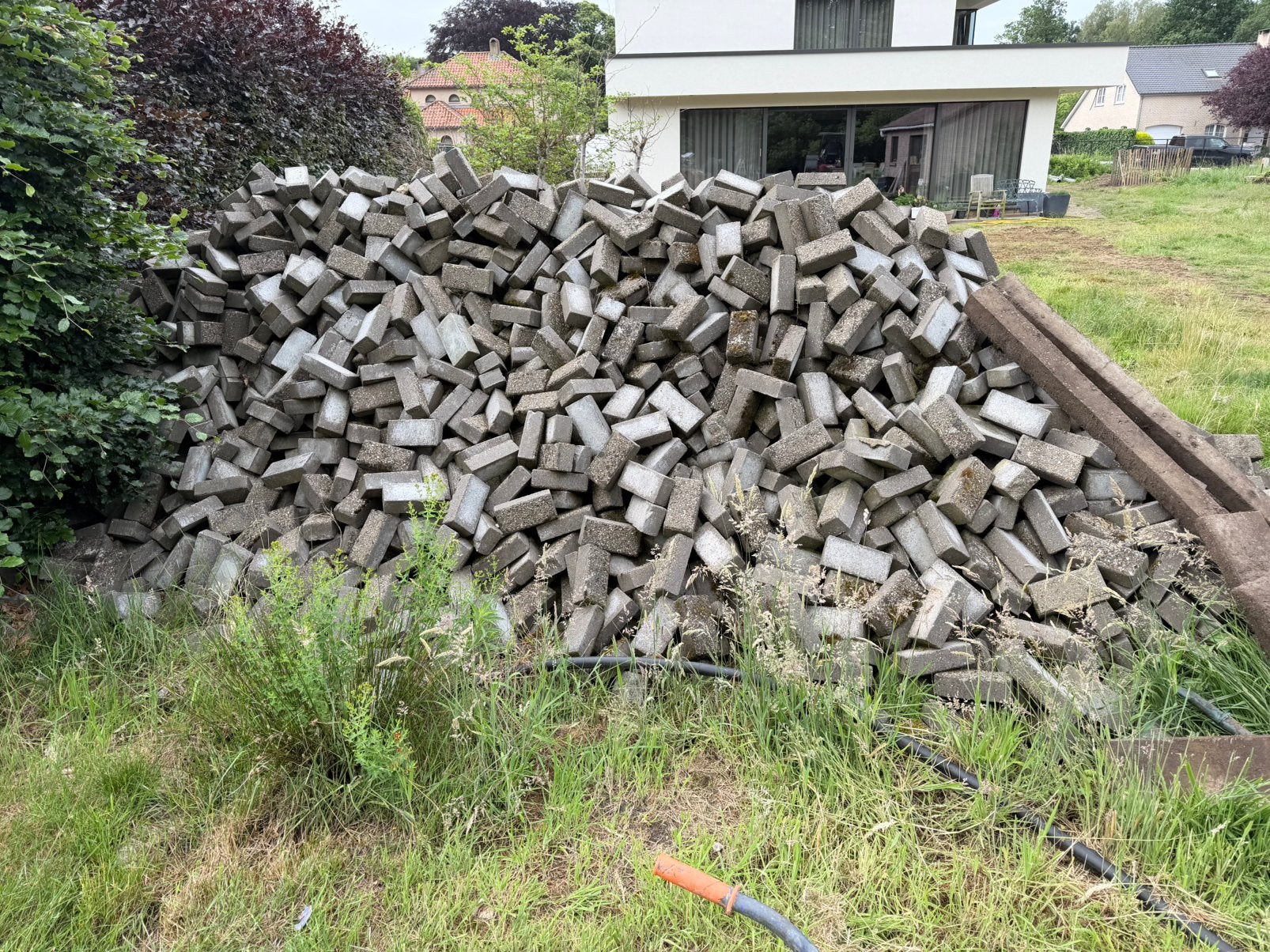 Betonnen klinkers ongeveer 100m2, Ophalen, Gebruikt