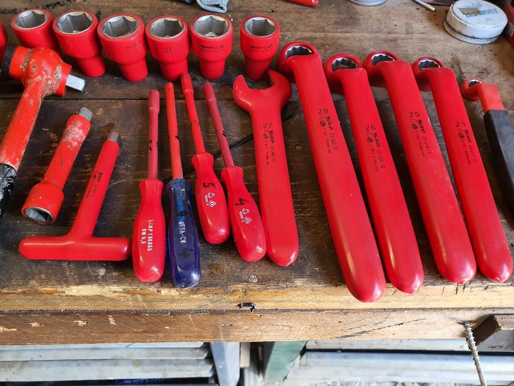 Kit Knipex et Nuxin pour équipements électriques à usage, Enlèvement, Comme neuf