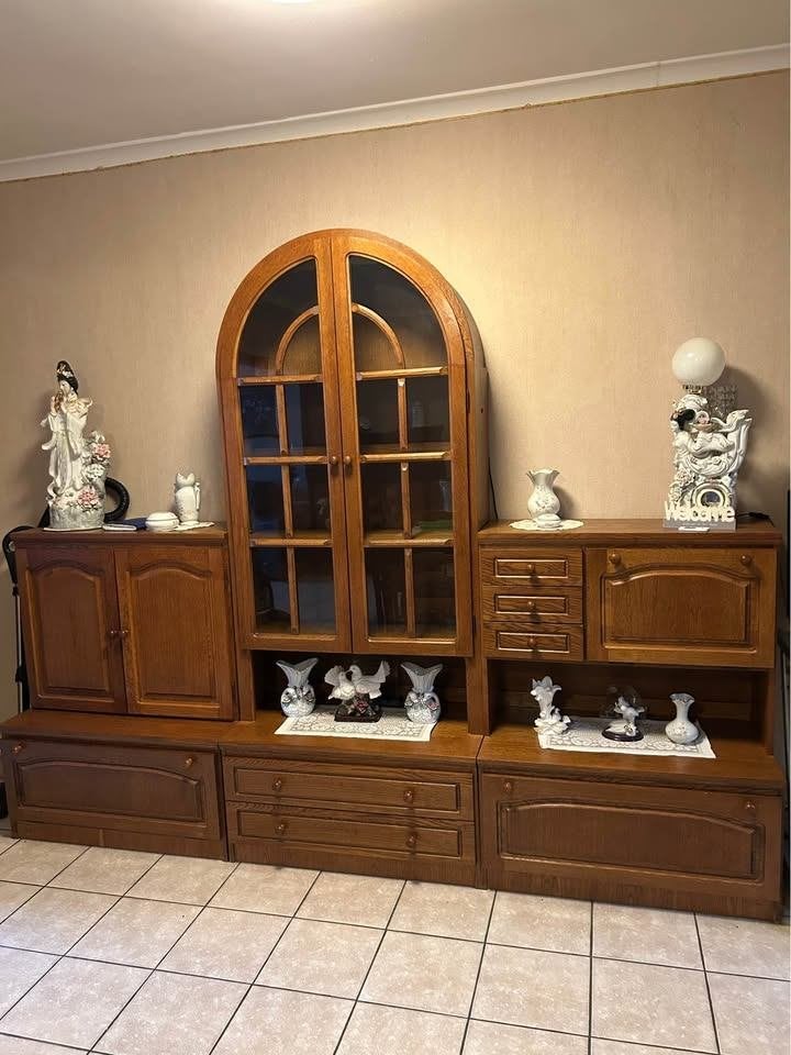 Inboedel Eiken eetkamer en salon in mooie staat lees bijlage, Ophalen