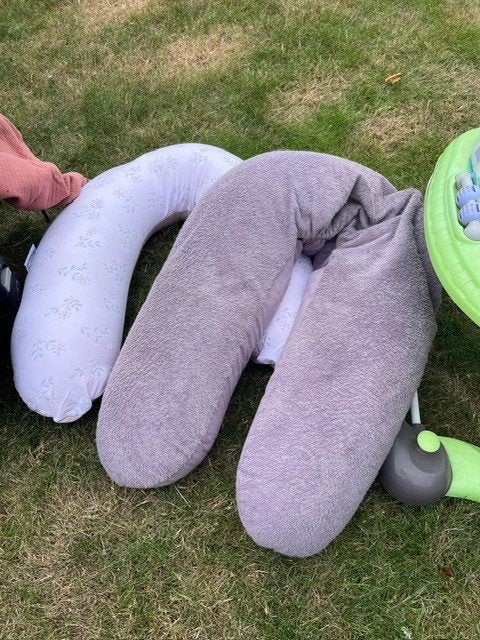2 coussins d'allaitement/oreillers de grossesse — ensemble, Enlèvement, Utilisé