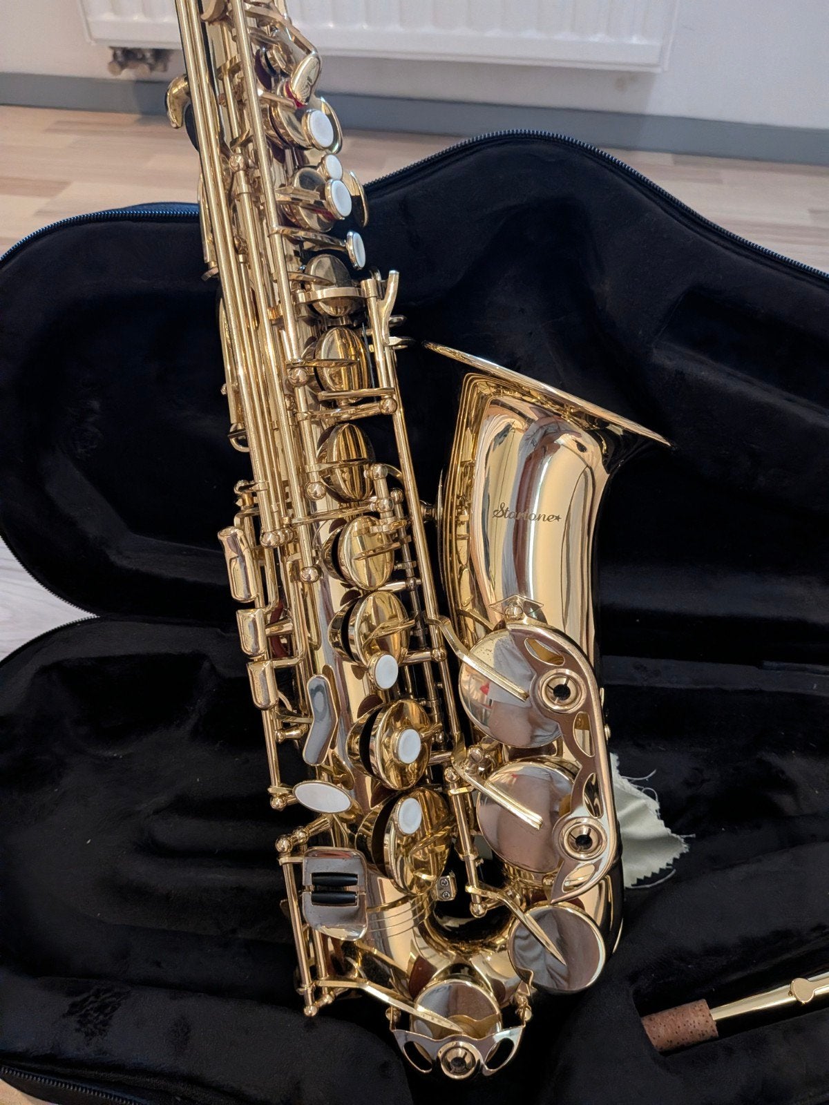 Saxofoon, Muziek en Instrumenten, Blaasinstrumenten | Saxofoons, Ophalen, Zo goed als nieuw, Alt, Met koffer