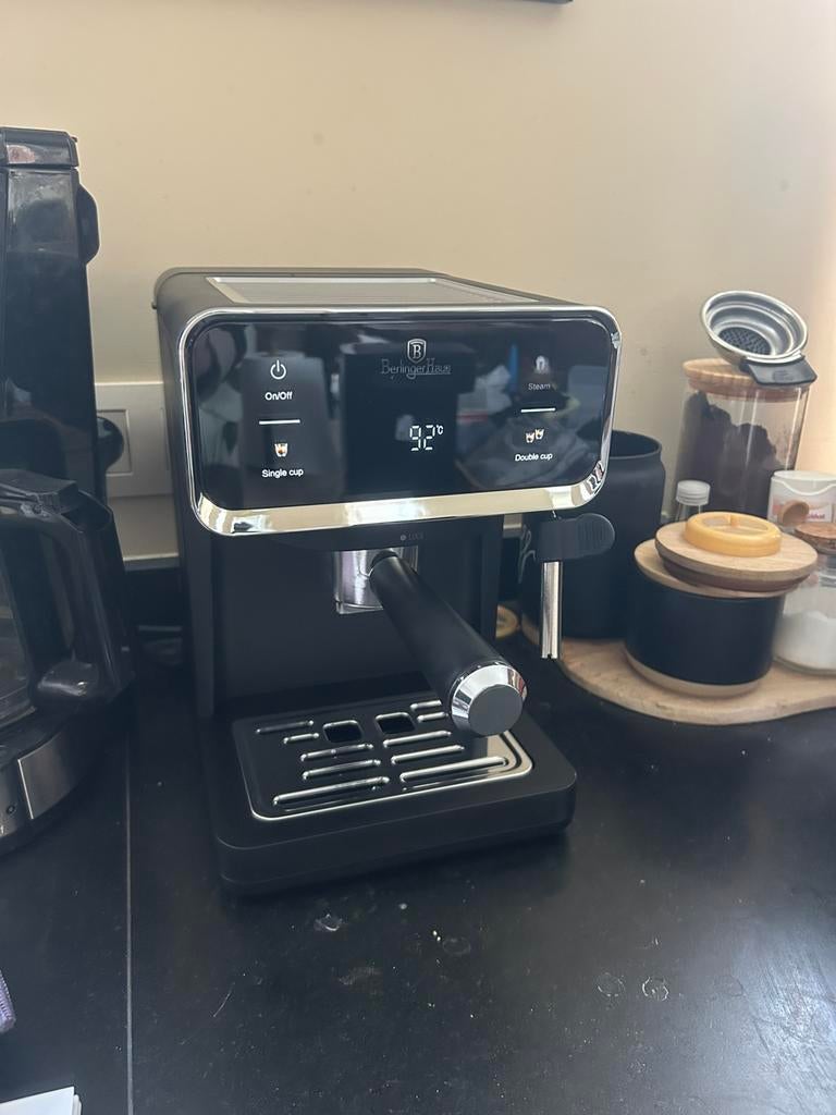Berlinger Haus Digitale Espressomachine 3-in-1 (BH-9851), Elektronische apparatuur, Koffiezetapparaten, Ophalen, Espresso apparaat