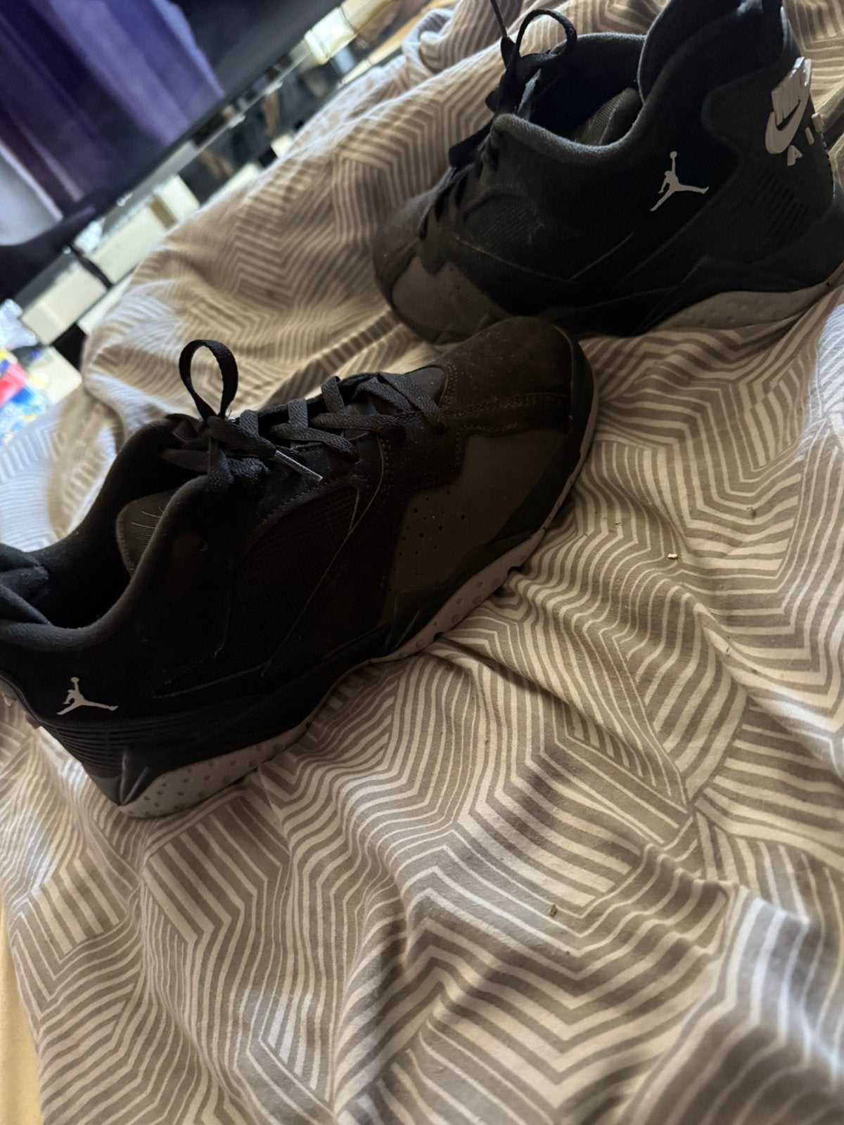 Jordan schoenen + doos, Sport en Fitness, Dansen, Ophalen, Zo goed als nieuw, Schoenen