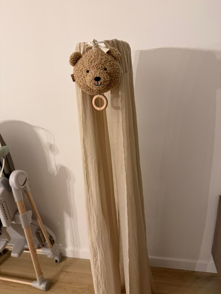 Piekstok met jollein sluier en jollein teddy muziekhanger, Ophalen, Zo goed als nieuw
