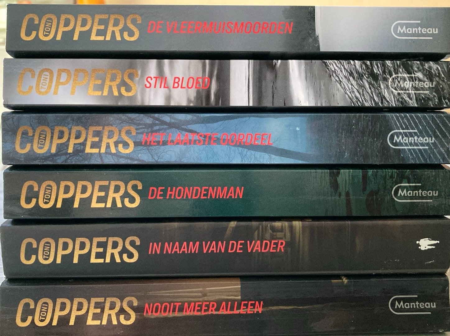 6 boeken Toni Coppers, Boeken, Thrillers, Ophalen of Verzenden