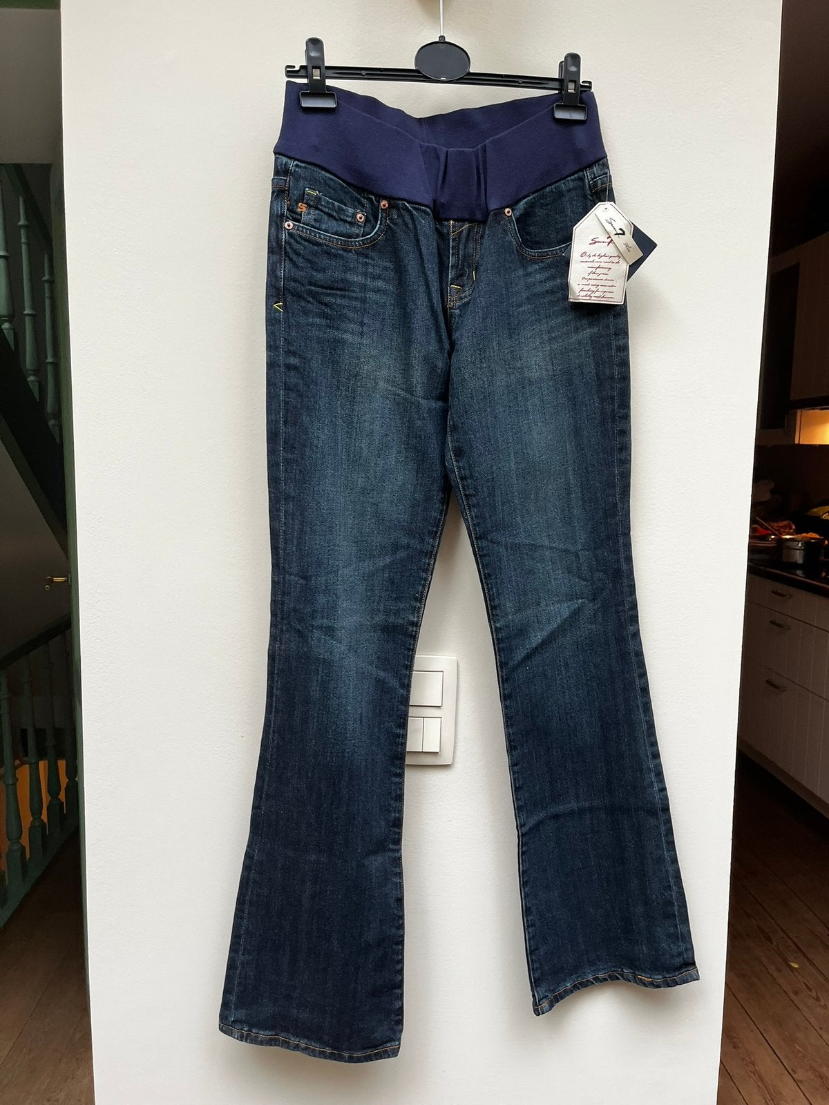 jeans maternité flare, Vêtements | Femmes, Enlèvement ou Envoi, Comme neuf, Bleu, W30 - W32 (confection 38/40)