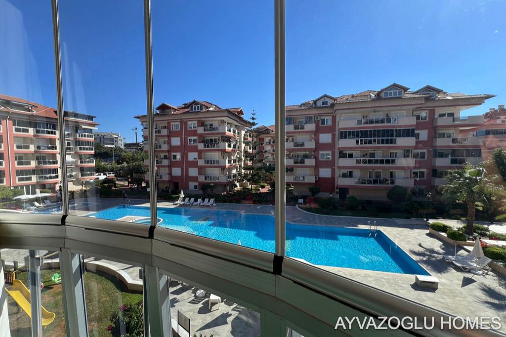 Ruim appartement - residentie met diensten, Immo, Buitenland, Turkije, Appartement, Stad