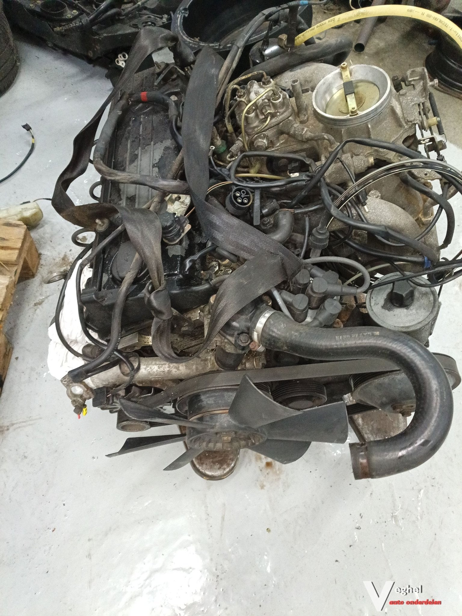 Mercedes w201 w124 2.0 benzine, -, 3 mois de garantie, Enlèvement, Utilisé