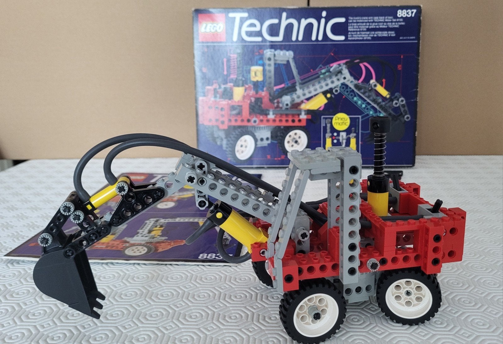 Lego Technic 8837 Pneumatic Excavator, Ophalen