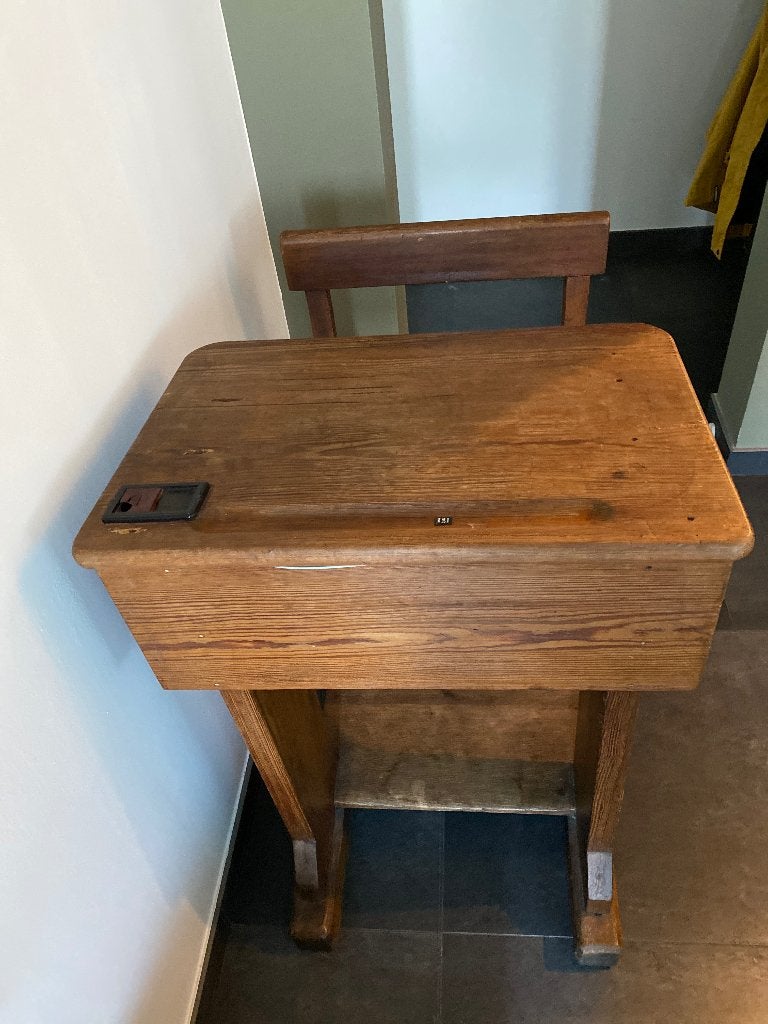 Vintage Houten schoolbankje, Ophalen