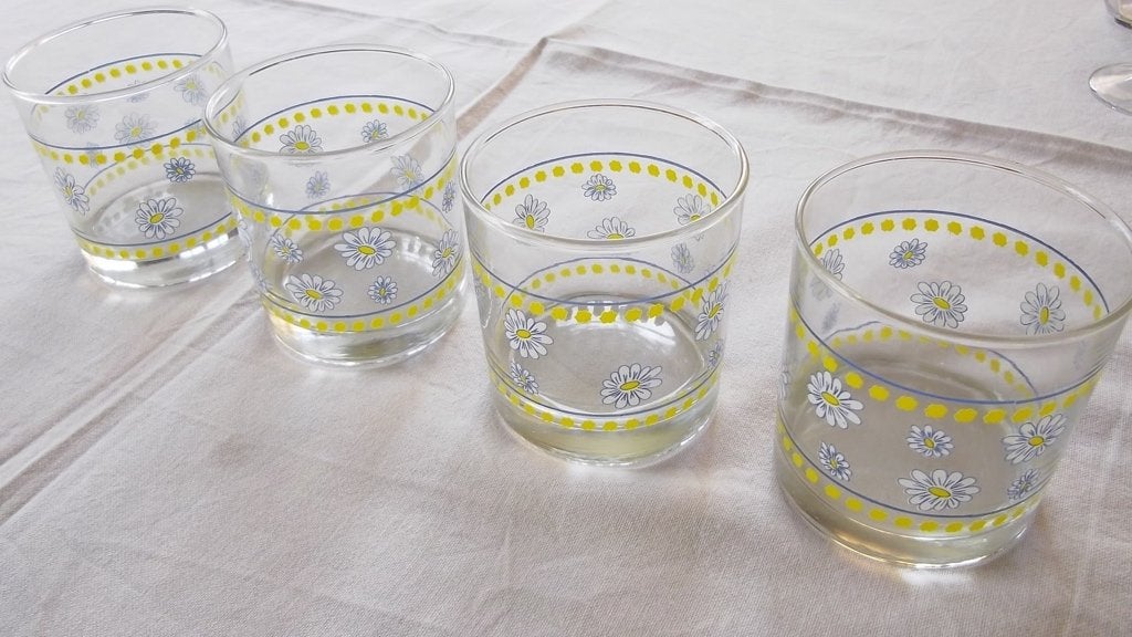4 Heel mooie drinkglazen, Huis en Inrichting, Ophalen of Verzenden, Nieuw, Glas, Glas of Glazen