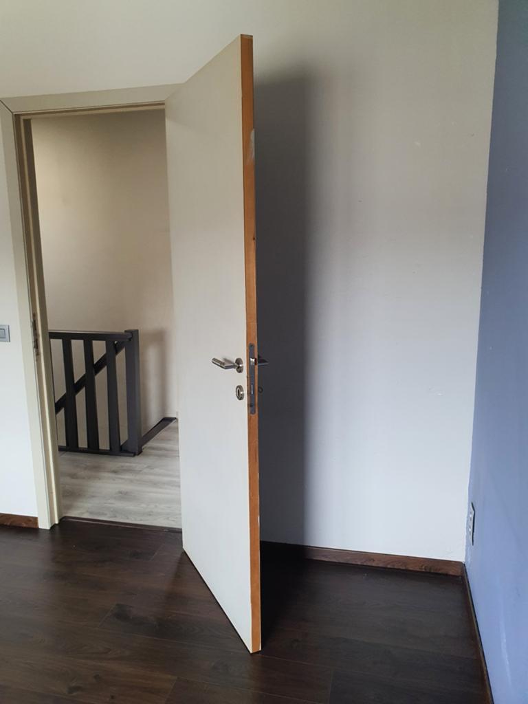 Binnendeuren moet dringend weg