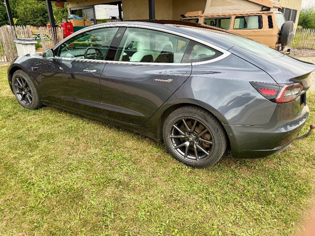 Tesla Model 3 AWD Stealth Performance (P-) 150.000km, Automaat, Leder, Particulier, Zilver of Grijs