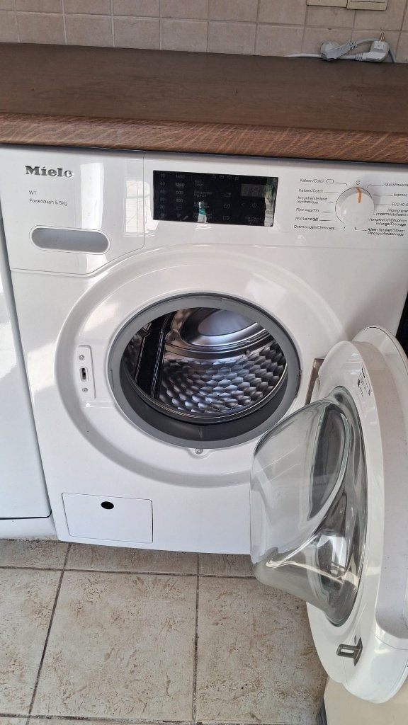 Miele Wasmachine, Elektronische apparatuur, Wasmachines, Ophalen, 8 tot 10 kg, Zo goed als nieuw, Voorlader
