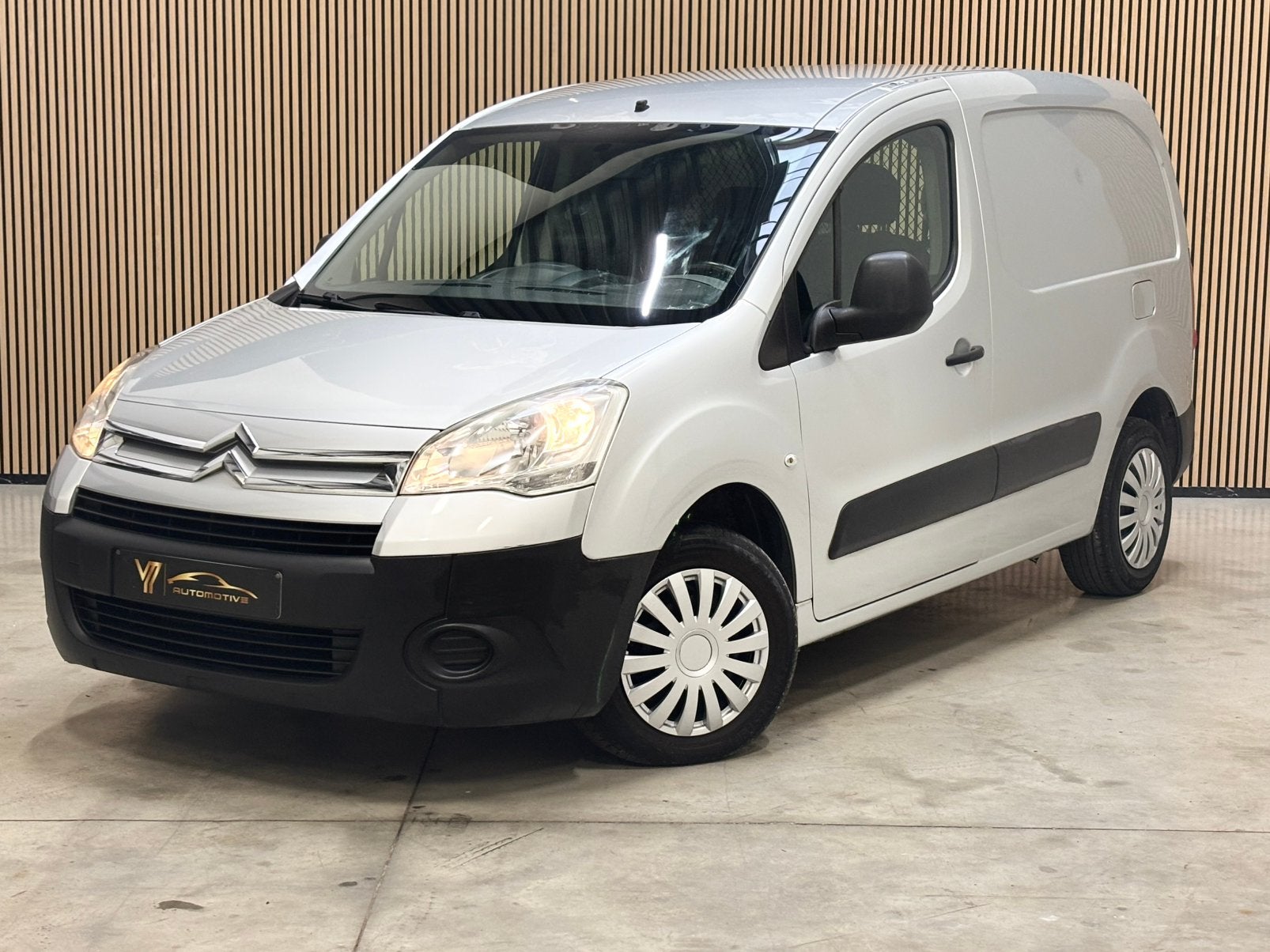 Citroën Berlingo Light Cargo 3 places homologuée, Argent ou Gris, Entreprise, Citroën, Boîte manuelle