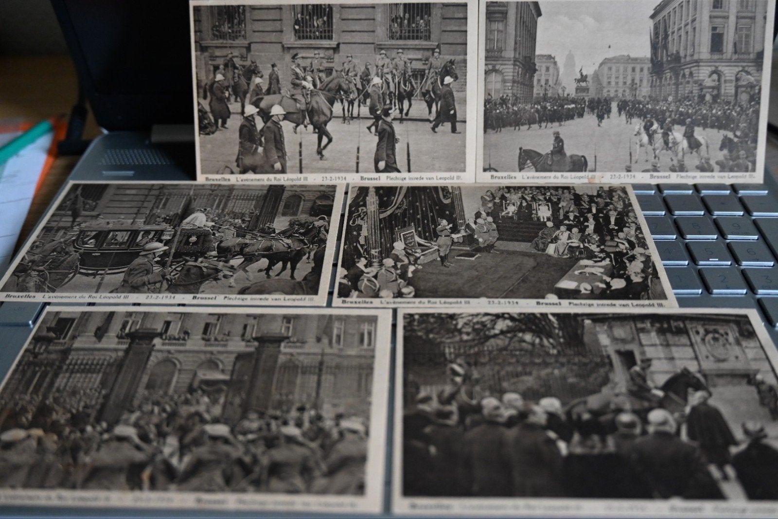 6 postkaarten intrede koning Leopold III., Collections, Photos & Gravures, Envoi