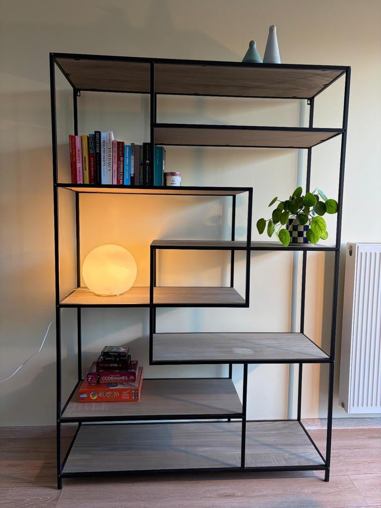 Casa wandrek rek in goede staat (hout met zwart metaal), 25 à 50 cm, 100 à 150 cm, Utilisé, Modern