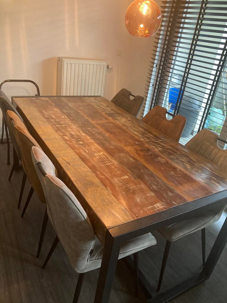 Eettafel met 6 stoelen (industriële look), Huis en Inrichting, Complete eetkamers, Ophalen, Zo goed als nieuw
