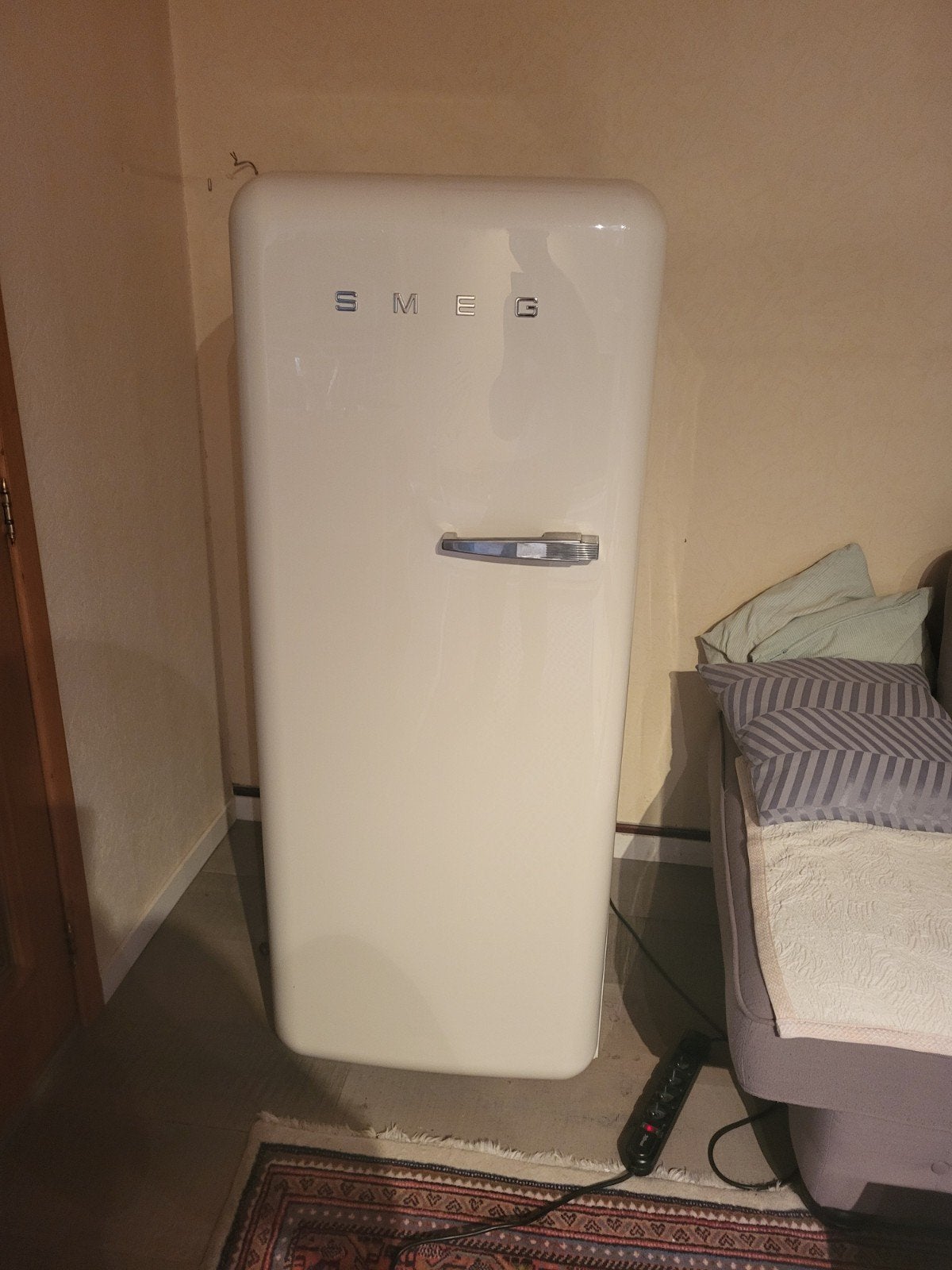 Smeg koelkast proper, Ophalen, 200 liter of meer, Zo goed als nieuw, 140 tot 160 cm